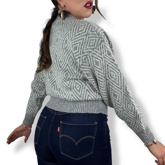 90's wool blend gray geometric knit sweater by ANGENIE - Picture 5 of 16